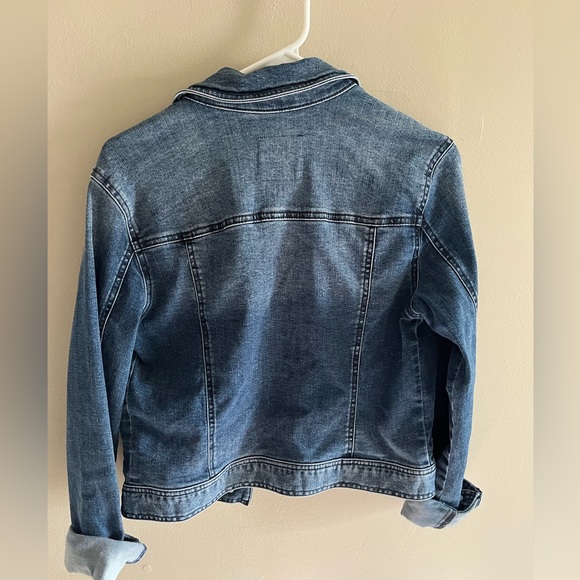 Darker wash Jean jacket - Picture 2 of 3